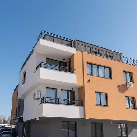 Sunny Ap & Parking 5min From The Appartamento