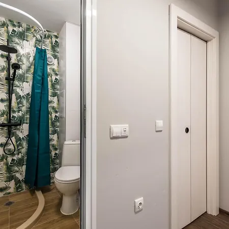 Sunny Ap & Parking 5min From The Appartamento