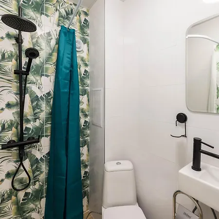 Appartamento Sunny Ap & Parking 5min From The