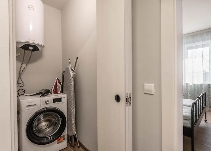 Apartment Sunny Ap & Parking 5min From The *