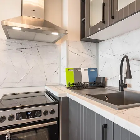 Sunny Ap & Parking 5min From The Apartamento *