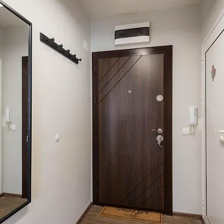 Apartament Sunny Ap & Parking 5min From The *