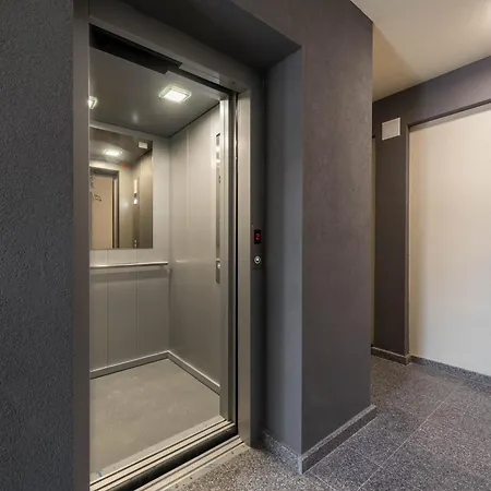 Sunny Ap & Parking 5min From The Apartamento Varna