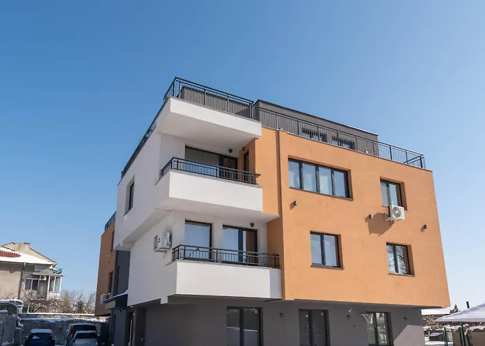 Sunny Ap & Parking 5min From The Apartment