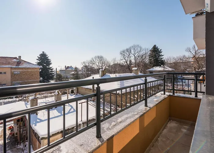 Sunny Ap & Parking 5min From The Apartment *